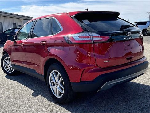 Used 2024 Ford Edge SEL w/ Convenience Package AWD/4WD image 5