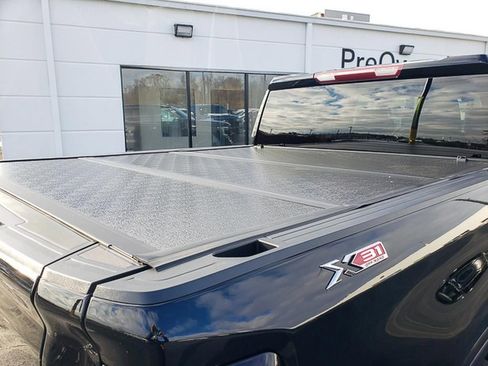 Used 2021 GMC Sierra 1500 Elevation image 28