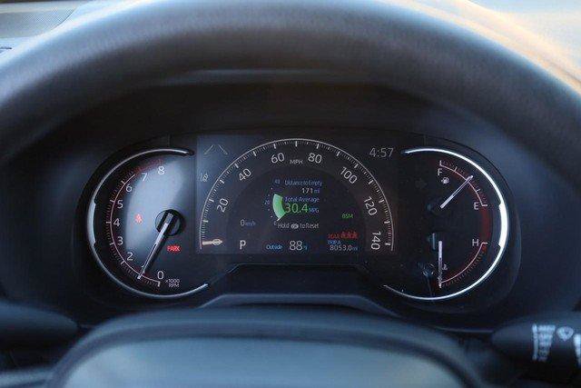 Used 2025 Toyota RAV4 XLE AWD/4WD image 11
