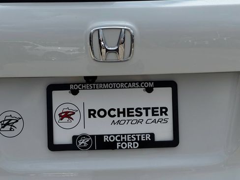 Used 2021 Honda Pilot EX-L image 41