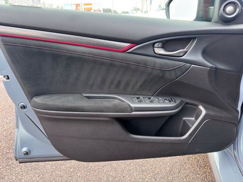 Used 2019 Honda Civic Type R image 9