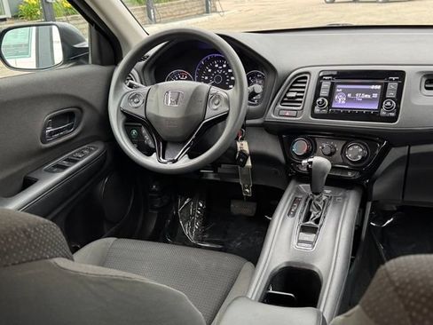 Used 2020 Honda HR-V LX image 12
