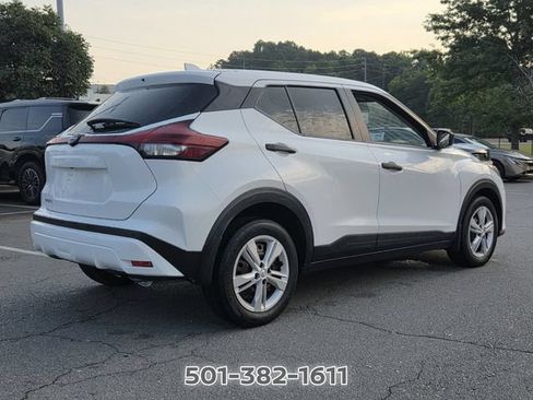 Used 2024 Nissan Kicks S FWD image 5