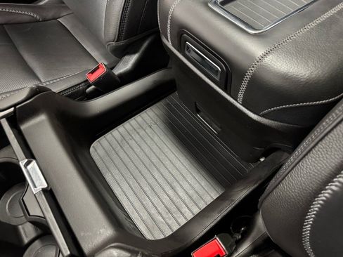 Used 2023 GMC Yukon Denali w/ Denali Reserve Package image 35