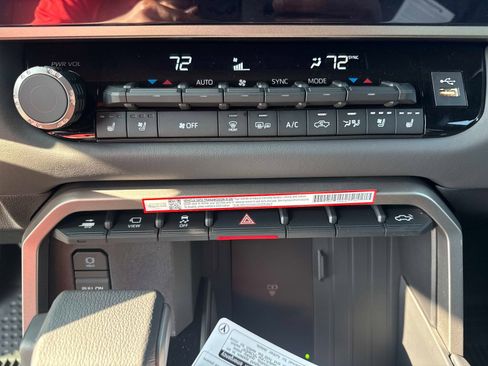 New 2026 Toyota Tundra Platinum AWD/4WD image 21