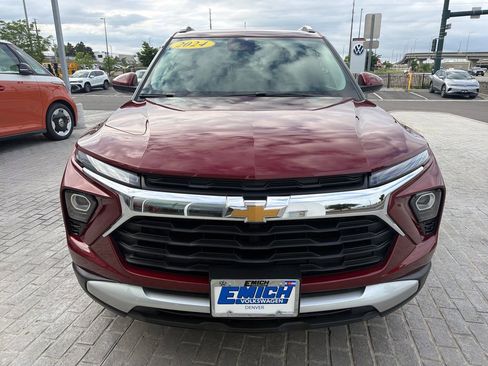 Used 2024 Chevrolet TrailBlazer LT AWD/4WD image 8