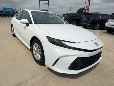 Used 2026 Toyota Camry LE FWD image 2