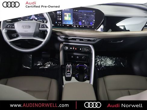 Certified 2025 Audi Q5 Premium w/ Convenience Package AWD/4WD image 25