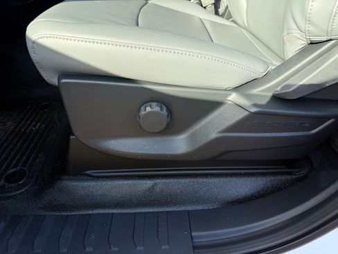 New 2026 Ford F250 XL w/ XL Chrome Package image 13