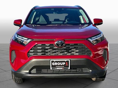 Used 2025 Toyota RAV4 XLE image 3