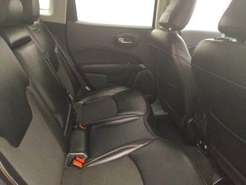 Used 2021 Jeep Compass Latitude w/ Convenience Group AWD/4WD image 19