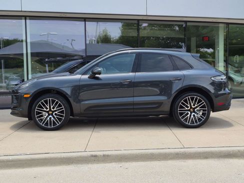 Certified 2026 Porsche Macan AWD/4WD image 2