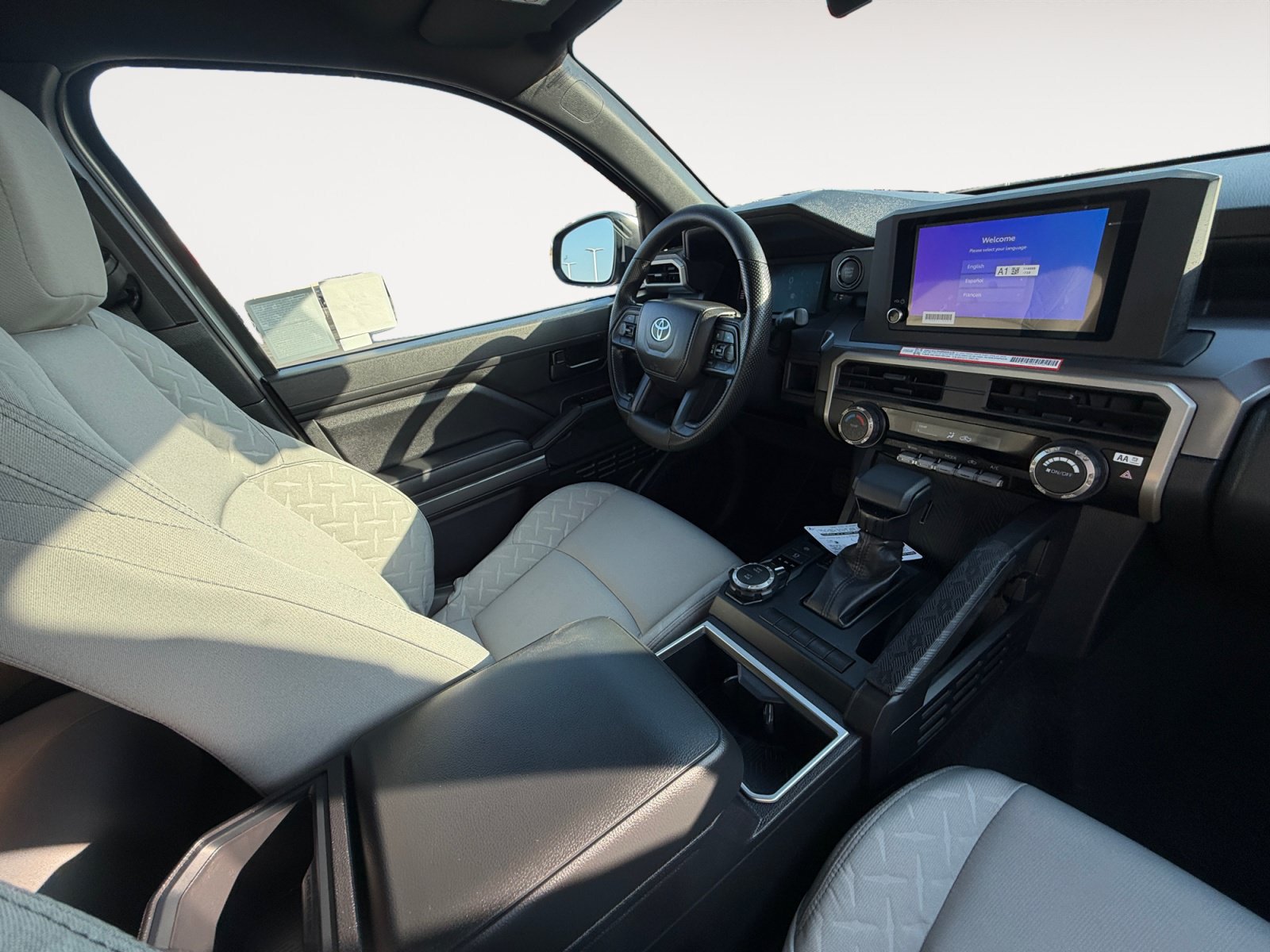 Certified 2026 Toyota Tacoma SR5 AWD/4WD image 15