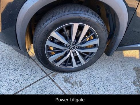 Used 2022 Nissan Pathfinder Platinum w/ Lighting Package (N92) image 8