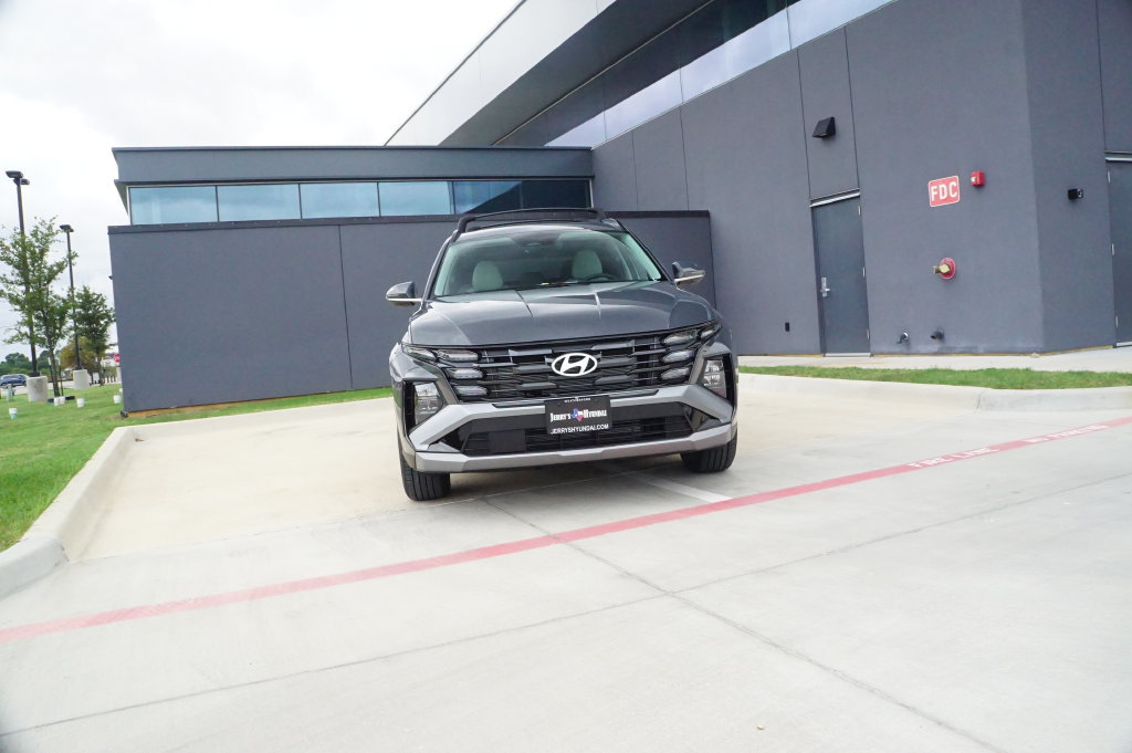 New 2026 Hyundai Tucson SEL FWD image 2