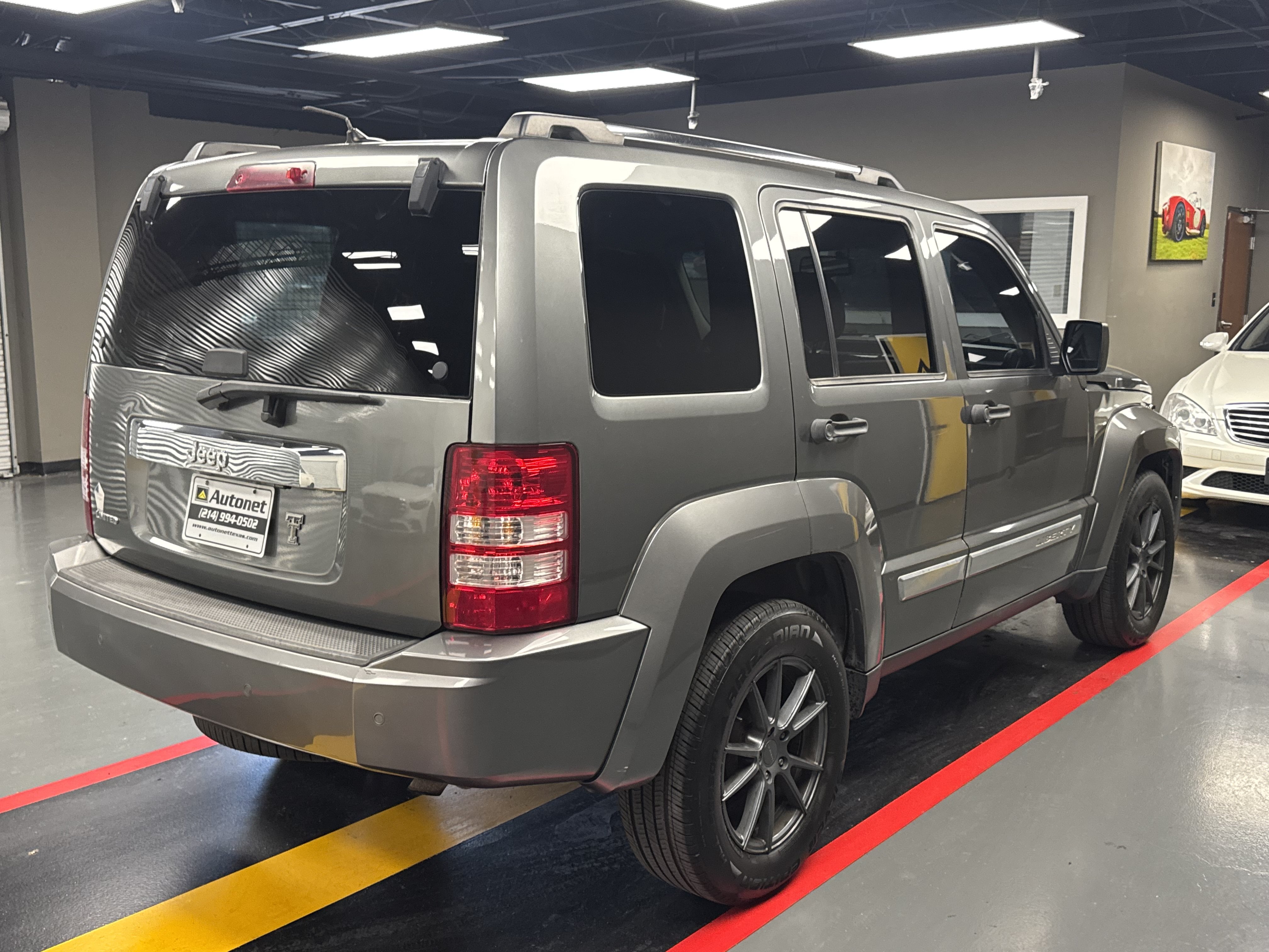 Used 2012 Jeep Liberty Limited Jet w/ Comfort/Convenience Group RWD image 6