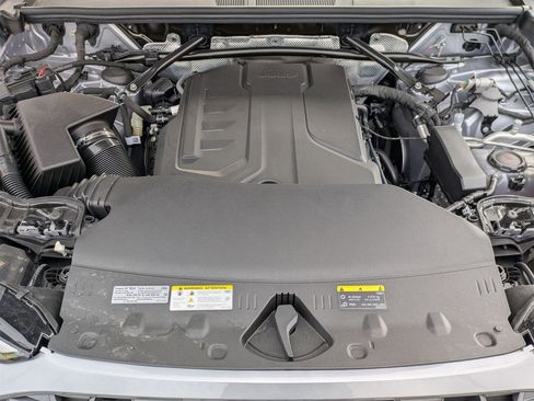 New 2025 Audi Q5 Premium image 12