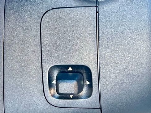 Certified 2026 Mercedes-Benz GLC 300 4MATIC image 26