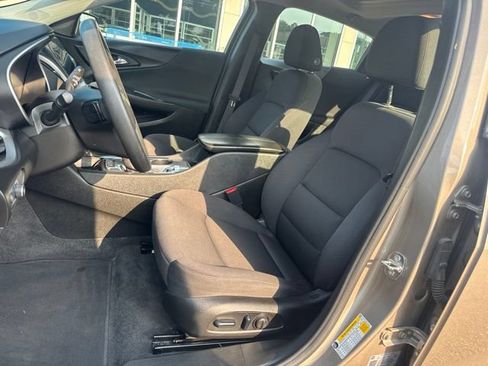 Used 2024 Chevrolet Malibu LT FWD image 7