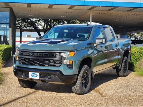 New 2026 Chevrolet Silverado 1500 Custom Trail Boss w/ Dark Appearance Package image 3