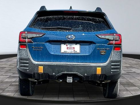 Used 2025 Subaru Outback Wilderness AWD/4WD image 5