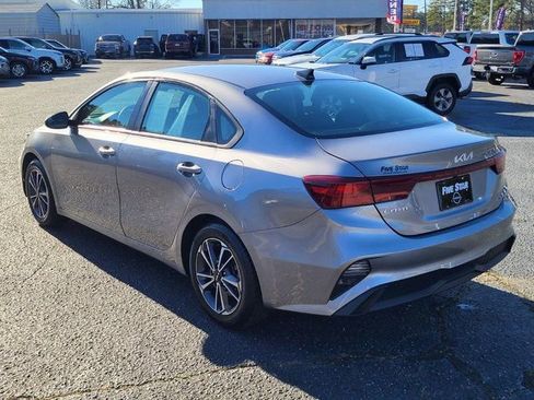 Used 2023 Kia Forte LXS image 5