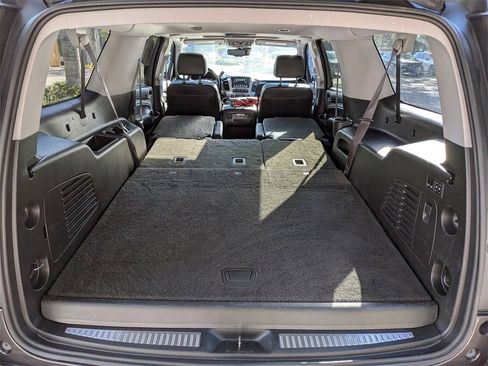 Used 2017 GMC Yukon XL SLT w/ Open Road Package image 13