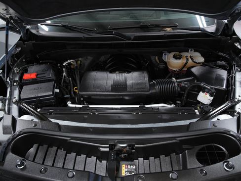 Used 2025 GMC Yukon Denali AWD/4WD image 14