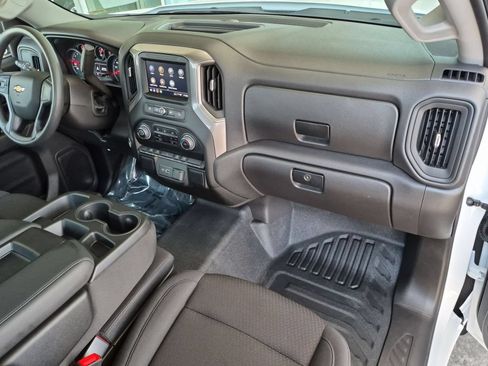 Used 2025 Chevrolet Silverado 1500 W/T w/ WT Convenience Package RWD image 28