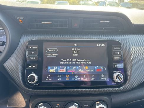 Used 2024 Nissan Kicks SV image 19