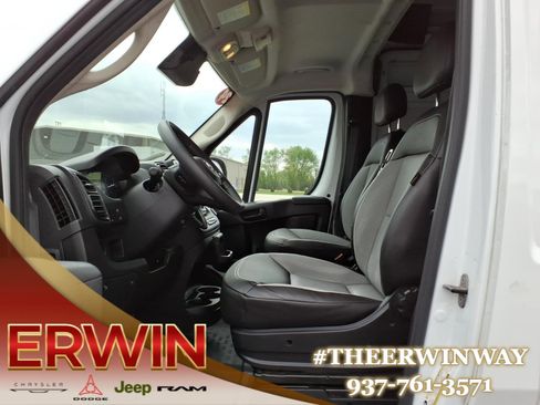 Used 2024 RAM ProMaster 2500 w/ Convenience Group FWD image 13