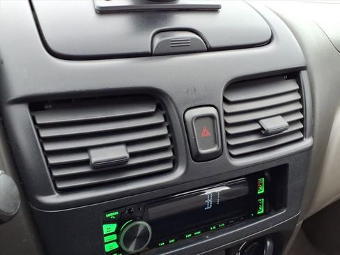 Used 2005 Nissan Sentra 1.8 S image 24