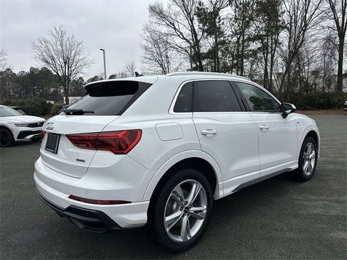 Used 2021 Audi Q3 2.0T Premium w/ Convenience Package image 5