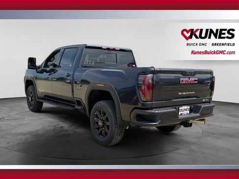 New 2026 GMC Sierra 2500 AT4 w/ AT4 Premium Plus Package AWD/4WD image 6
