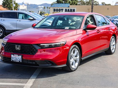 Certified 2023 Honda Accord LX image 19