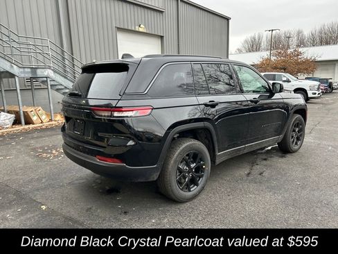 New 2026 Jeep Grand Cherokee Altitude image 4