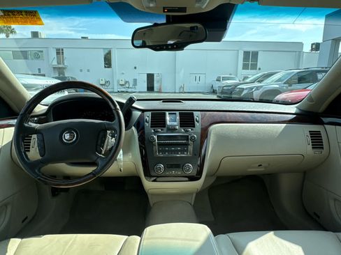 Used 2008 Cadillac DTS image 19