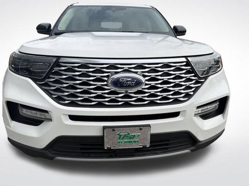 Used 2020 Ford Explorer Platinum w/ Premium Technology Package AWD/4WD image 3