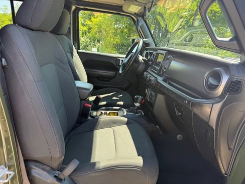 Used 2022 Jeep Wrangler Unlimited Sport AWD/4WD image 20