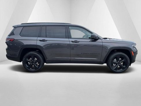 New 2025 Jeep Grand Cherokee L Limited w/ Luxury Tech Group II AWD/4WD image 8