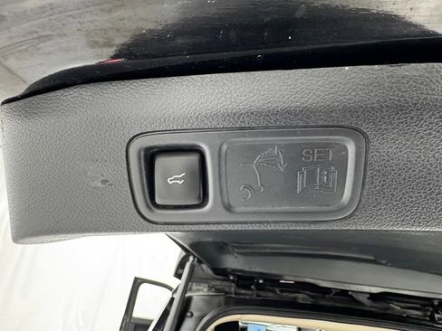 Used 2024 Ford Expedition Max XLT AWD/4WD image 17