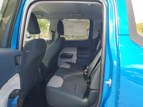 New 2026 Ford Maverick XLT FWD image 9
