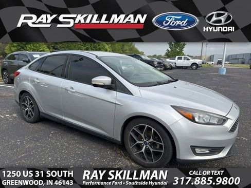 Certified 2018 Ford Focus SEL FWD image 1