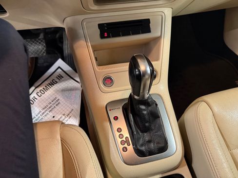 Used 2013 Volkswagen Tiguan SEL image 38