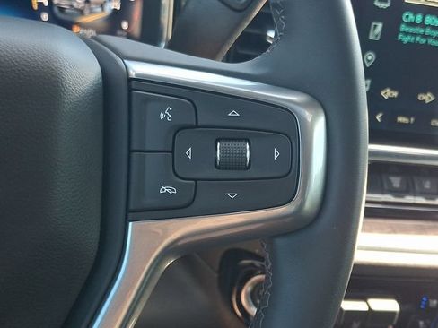 Certified 2025 Chevrolet Silverado 2500 LTZ w/ LTZ Convenience Package AWD/4WD image 24