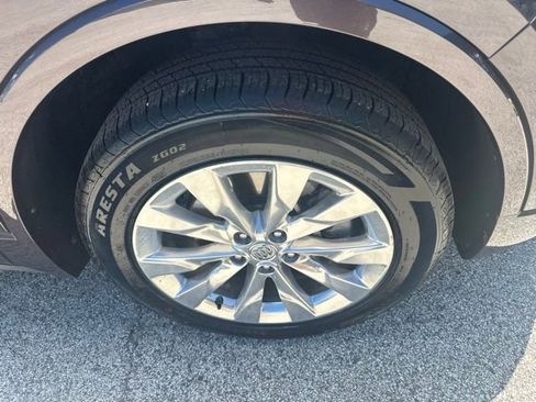 Used 2017 Buick Envision Essence AWD/4WD image 12