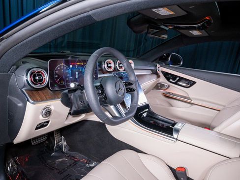 New 2026 Mercedes-Benz CLE 300 4MATIC Coupe image 11