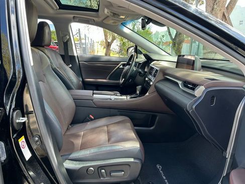 Used 2019 Lexus RX 350L FWD image 34