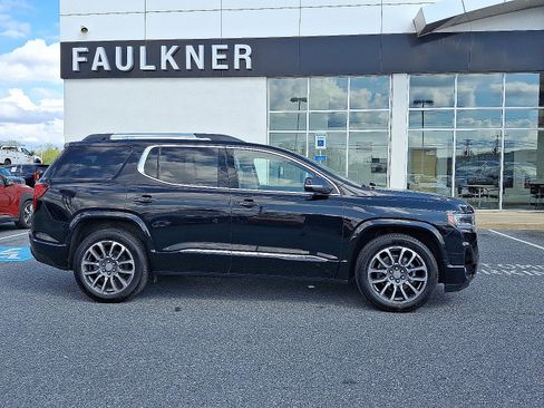 Used 2021 GMC Acadia Denali w/ Denali Ultimate Package AWD/4WD image 7