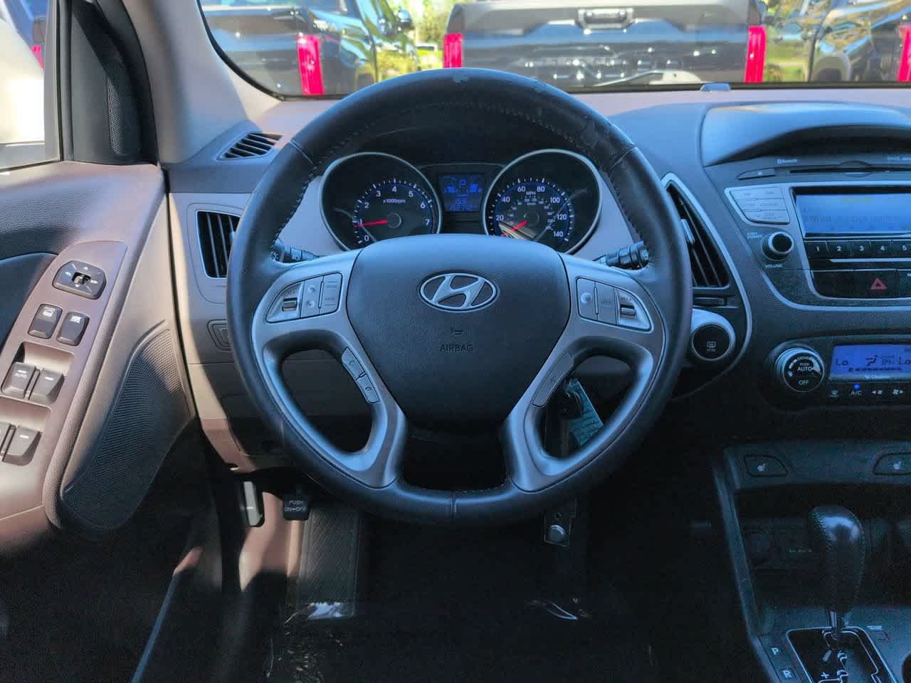 Used 2011 Hyundai Tucson Limited FWD image 15